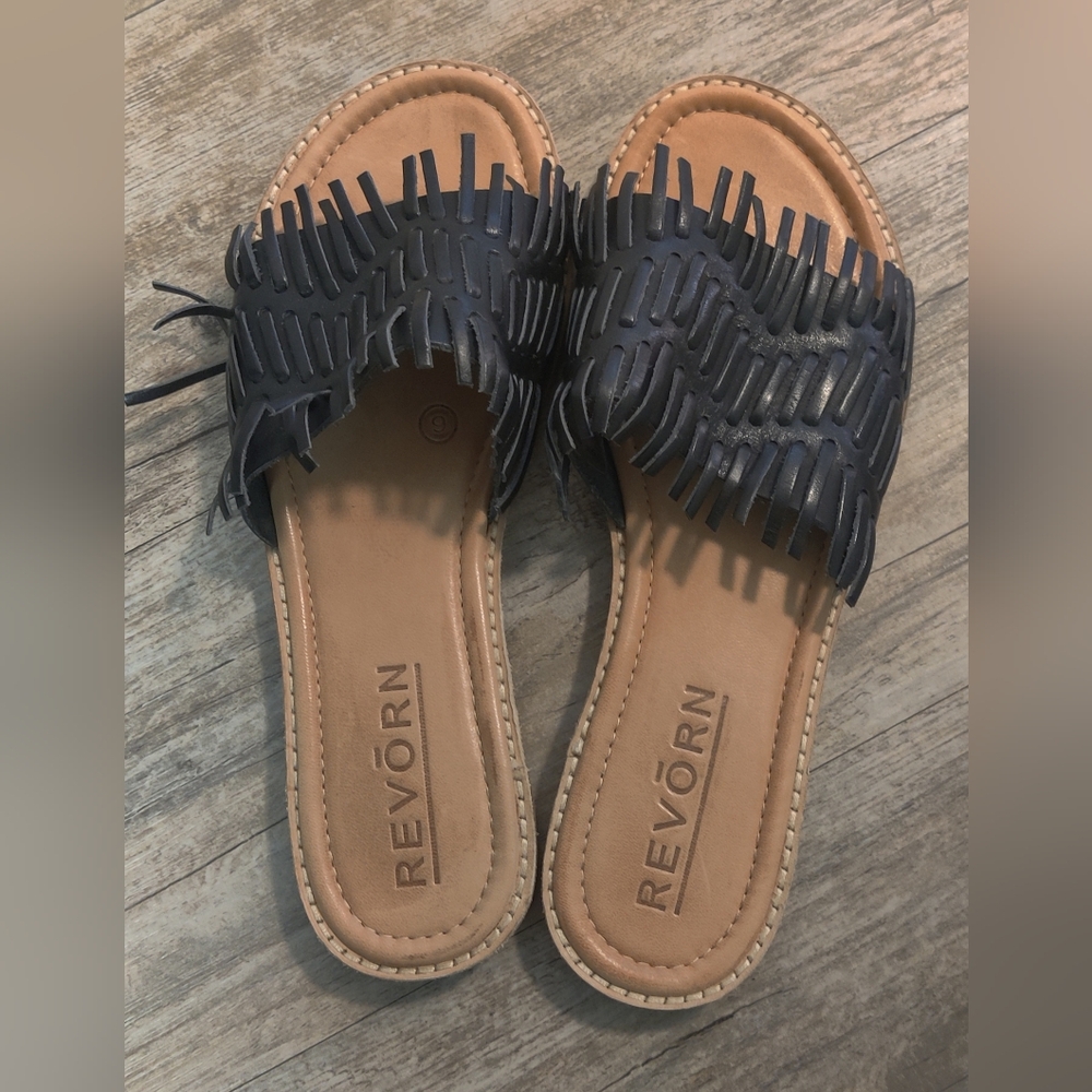 🆕 Revorn Leather Women's Black Fringe Sandals!